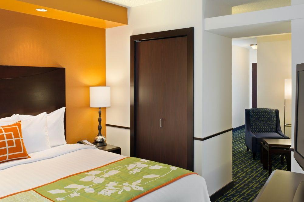 Fairfield By Marriott Tacoma Puyallup Bagian luar foto